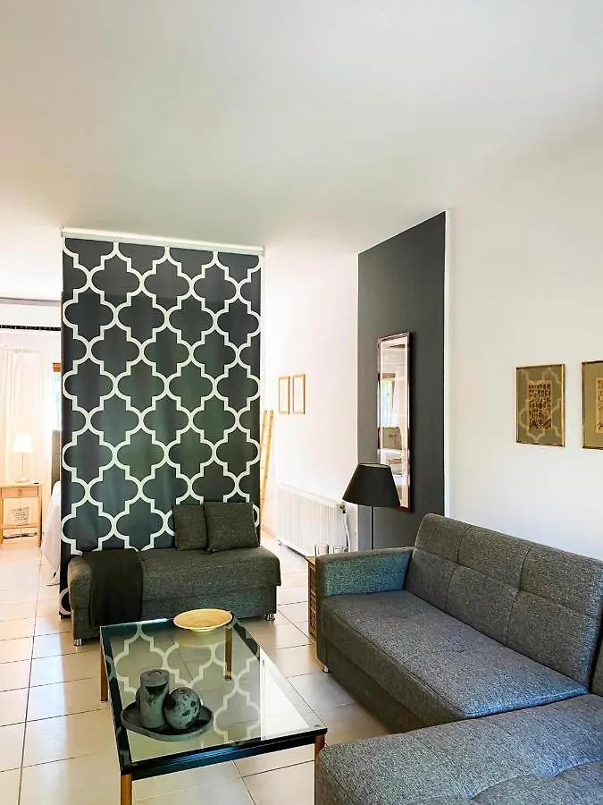 B Home In Panorama Thessaloniki Appartement