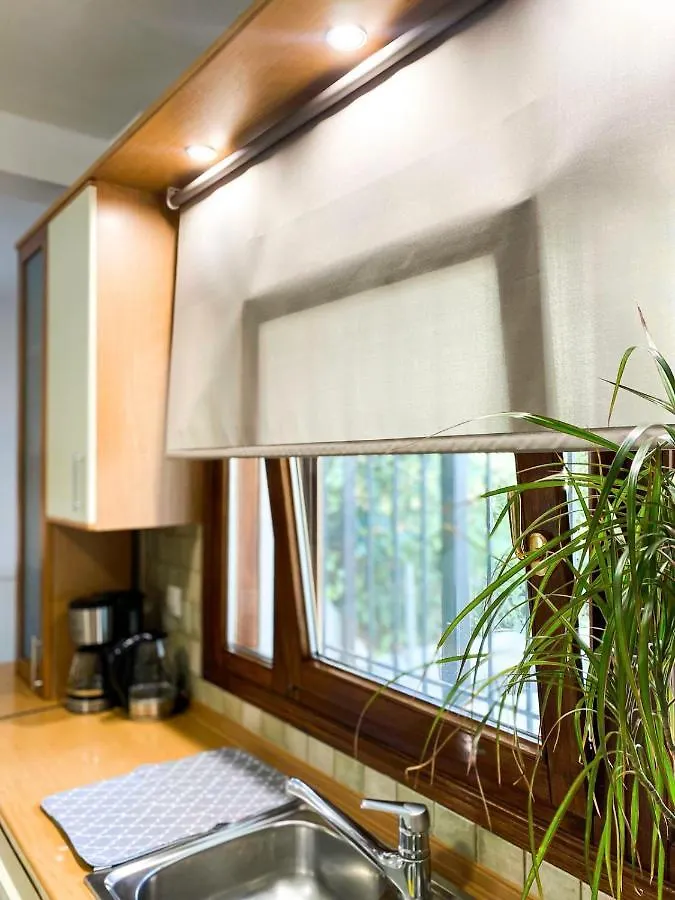 B Home In Panorama Thessaloniki